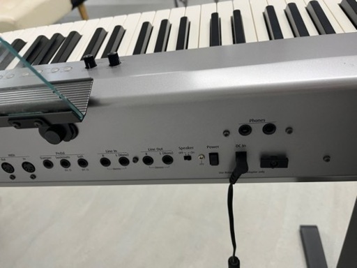 電子ピアノ　Roland