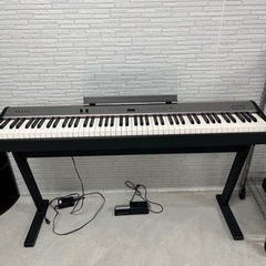 電子ピアノ　Roland