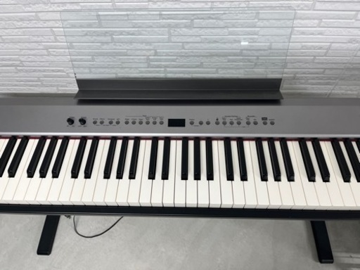 電子ピアノ　Roland