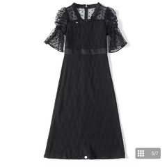 黒 シースルー袖 パーティードレスの画像