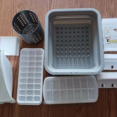 キッチン用品セット　水切りラック　トレイ　製氷器　バターケ－ス　...