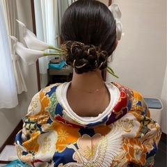 髪飾り 和装　胡蝶蘭 カラー ホワイト 水引 金箔の画像