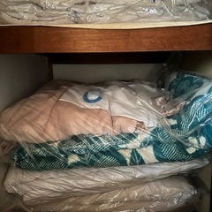 布団、毛布
