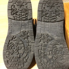 ショートブーツ　22.0の画像