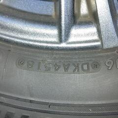 ブリジストンスタッドレスタイヤの画像