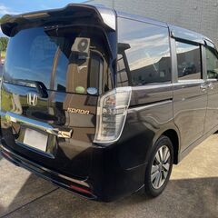 新春セール！【4WD・市場価格以下・330.000円】ホンダ・ステップワゴン スパーダ Zクールスピリット 4WD 両側電動スライドドア・HIDライト・純正ナビ・後席9インチモニター・バックモニター・ETC・純正アルミ・社外前後方ドラレコ・リモコンエンジンスターター・車検付の画像