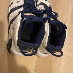 モアテン　ナイキ　27センチの画像