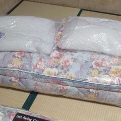 【全て♦新品♦未開封】ダブルサイズ『綿製 布団セット（七点）一式』＝敷き・掛け布団 枕２個 敷き掛け布団カバー  サーモケット付きの画像