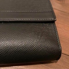 LOUIS VUITTON ルイヴィトン クラッチバッグ　の画像