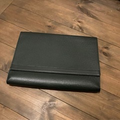 LOUIS VUITTON ルイヴィトン クラッチバッグ　