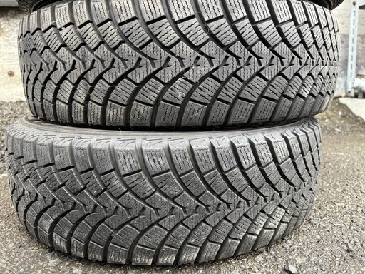 スタッドレスタイヤ　175/65R15 スタットレス　タイヤ
