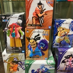 ワンピース赤鞘9人フィギュアの画像