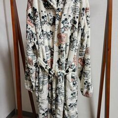 【お取引対応中】2枚セット　着る毛布　ディズニーとグルーニー