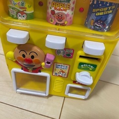 アンパンマン　自動販売機の画像