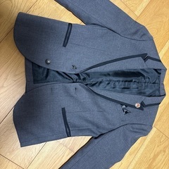 卒園式や入学式の子供用スーツなどの画像