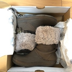 crocs クロックス Cozycrocs Bootie SE ファー ショート ブーツ W4 22cm 小さめ/長靴 レインの画像