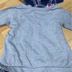 フード付きトップス　95cmの画像