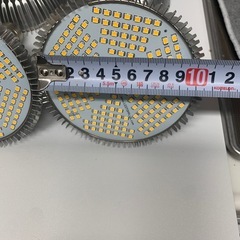 植物育成ライトの画像