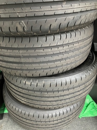 サマータイヤ　225/55R19