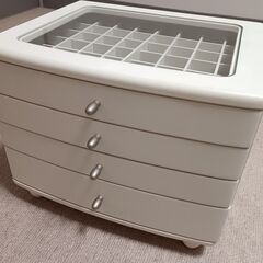 ジュエリーケース　アクセサリーボックスの画像