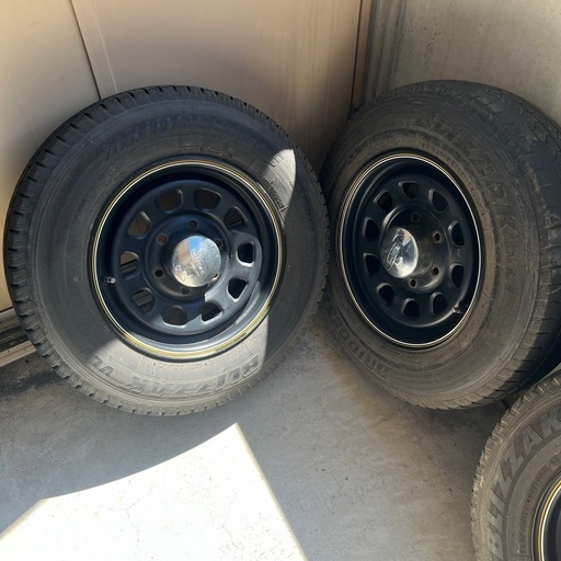 デイトナ 15inch 6.5J +40 PCD139.7 6穴 195/80R15 LT ハイエース