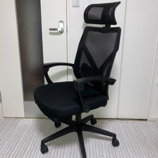 オフィスチェア ヘッドレスト リクライニング　肘付き