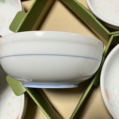 【新品未使用】お皿　器　汁椀　鍋　取り皿の画像