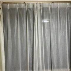 カーテン　４枚セット　ベージュ　もうすぐ処分予定の画像