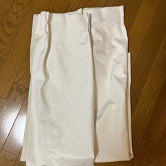  ニトリ（1枚入り）遮光1級・遮熱・遮音カーテン(レーベル アイボリー 100X110X1)の画像