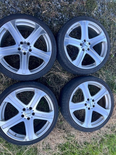 245/35ZR20 95W  XL タイヤセット