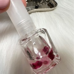 🤍ぉ花の入ったネイルオイル💅🏻の画像