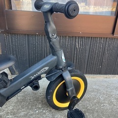 子供用自転車の画像