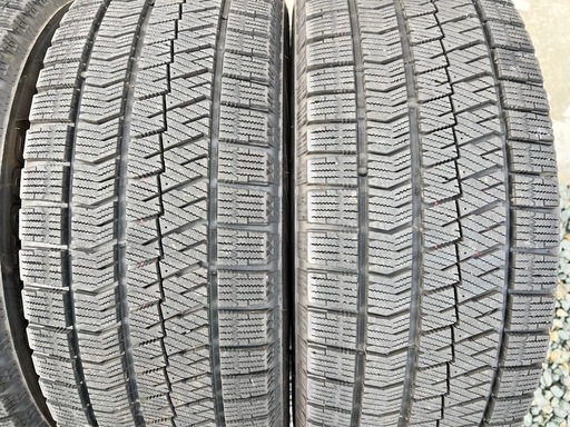 215/55R17 ブリヂストン VRX2 スタッドレス クラウン エスティマ オデッセイ ジュークCR-V   ヴェゼル フォレスタ