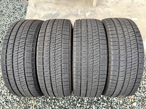 215/55R17 ブリヂストン VRX2 スタッドレス クラウン エスティマ オデッセイ ジュークCR-V   ヴェゼル フォレスターなど