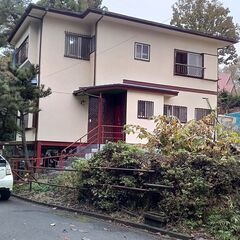 高齢者の方、２階を借りて下さい。伊東市の別荘地の静かな環境です。...