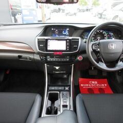 ホンダ　アコードハイブリッド【自社ローン対応可】純正ナビ・Ｂカメ・クルコン・ＥＴＣ・スマートキー・ＬＥＤヘッド・１８ＡＷの画像