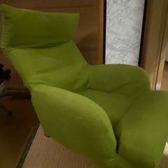 リクライニングチェア　フットスツール　クッション3点の画像