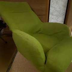 リクライニングチェア　フットスツール　クッション3点の画像