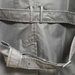 トレンチコート ユニクロ　フォーマルの画像