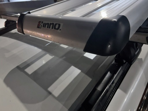 【2月末終了】thule スライドバー inno キャリア　セット