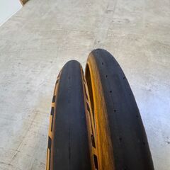 SCHWALBE KOJACK 32-349（16×1 1/4）2本セットの画像