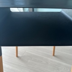 タワーサイドテーブルの画像