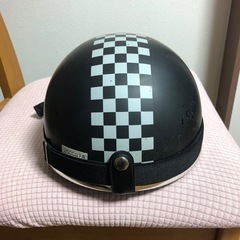 ゴーグル付きヘルメットの画像