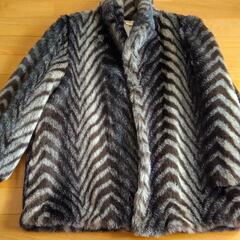 フェイクファー　コートの画像