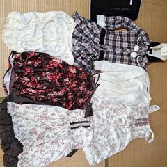 リズリサの服など可愛い系