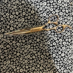 美容師　ハサミ　右利き用の画像