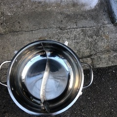 NO：2069 値下げ‼️両種料理の火鍋1️⃣❣️   直径28cm  未使用品❣️の画像