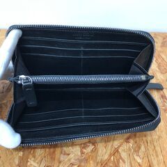 【A56】ラウンドファスナー長財布 JIMMY GHOO  スタースタッズの画像
