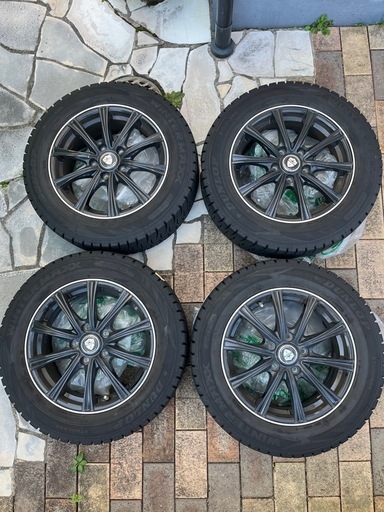 スタッドレスタイヤ205/60R16 ホイール付 DUNLOPWINTERMAX
