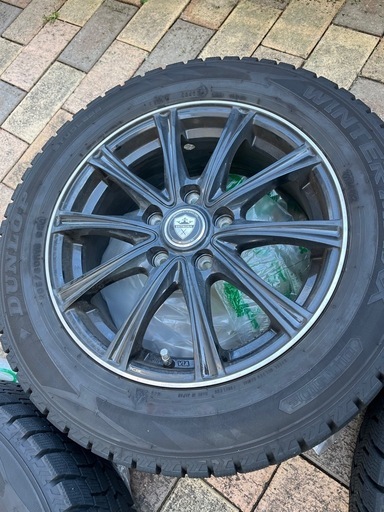 スタッドレスタイヤ205/60R16 ホイール付 DUNLOPWINTERMAX